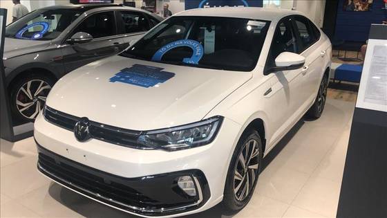 VOLKSWAGEN VIRTUS 1.0 200 TSI HIGHLINE AUTOMÁTICO